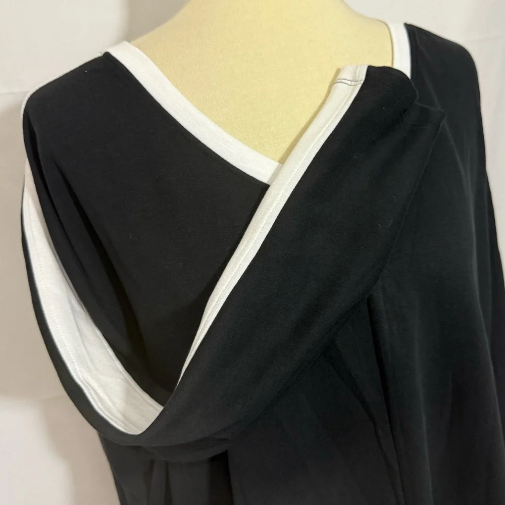 French Laundry Women’s Size XL Black Sweater with White V-Neck - Picture 9 of 12